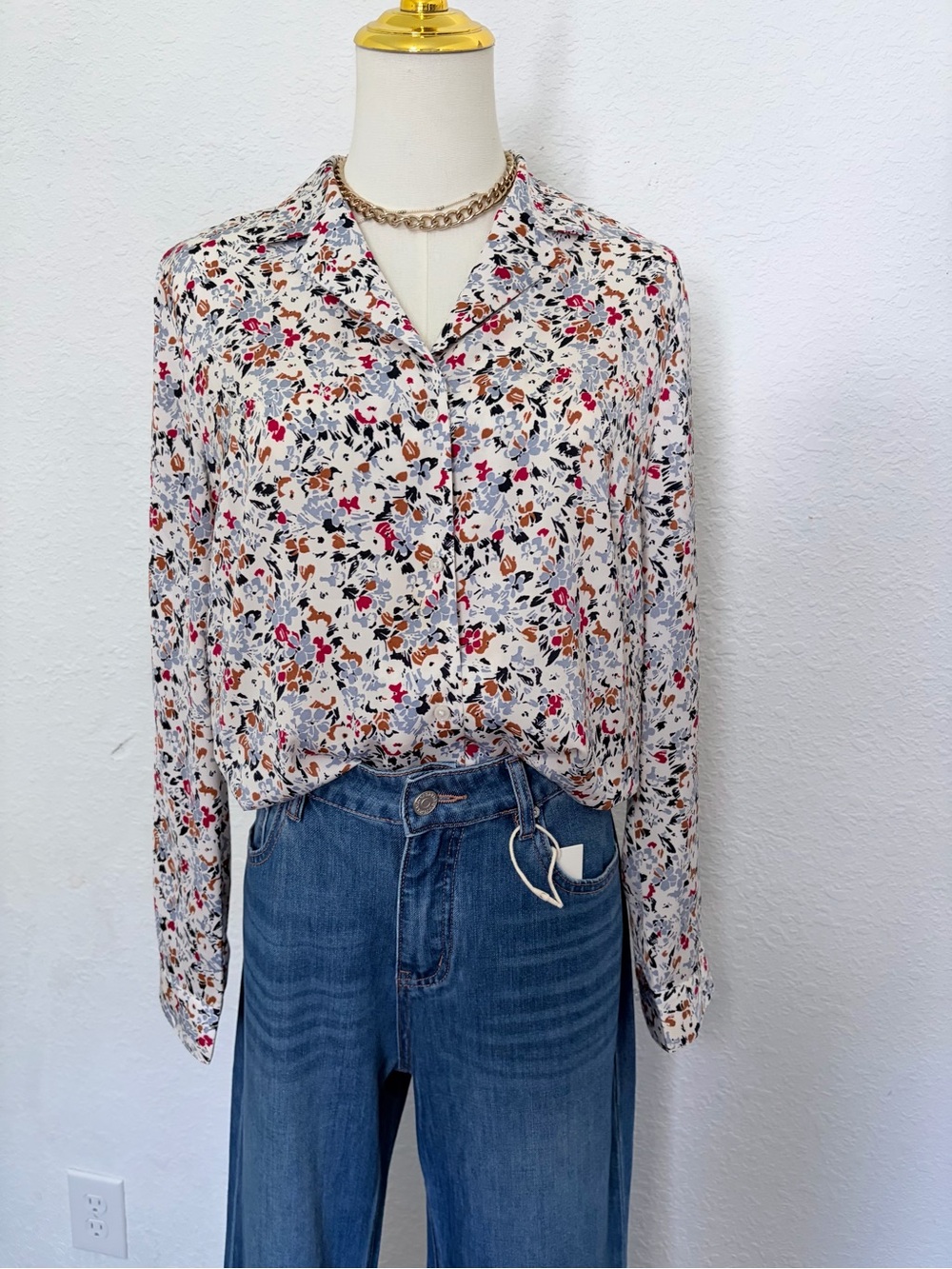 Banana Republic White Button-Front Floral Blouse with Multicolor Print